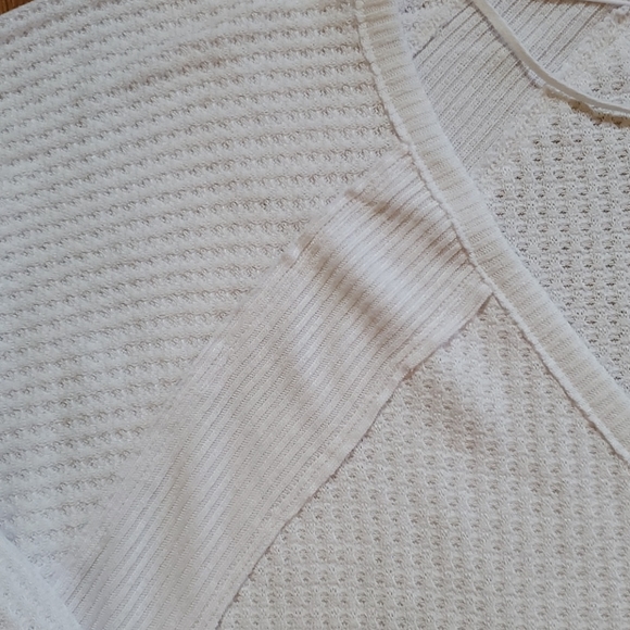 Free people BOHO Santa Clara vneck thermal white top long sleeves Medium - Picture 8 of 11